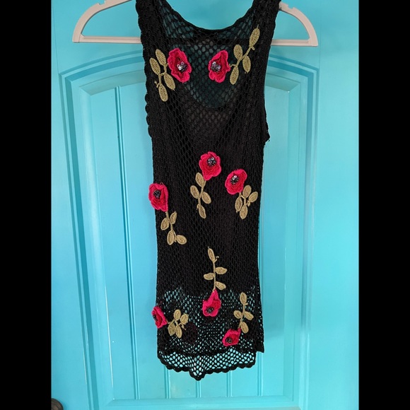 CDW Creative Design Works Women's Crochet Sleeveless Top - Picture 7 of 10